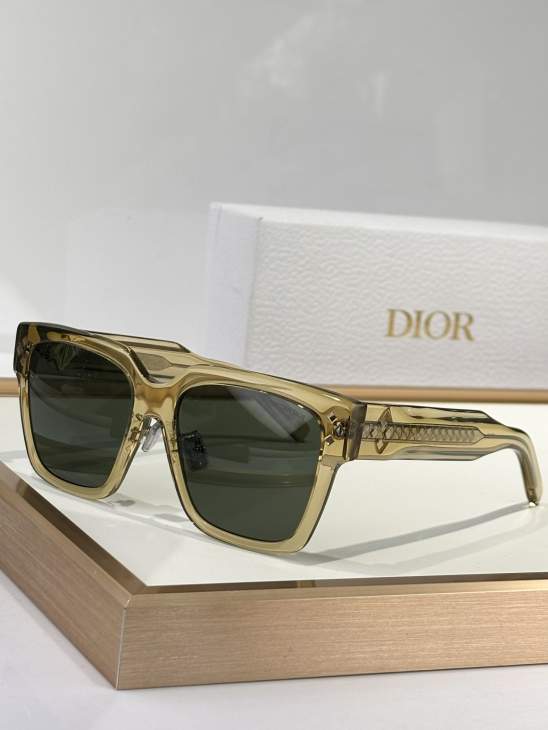 Picture of Dior Sunglasses _SKUfw75975555fw